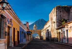 Guatemala itineraries - St Catarina Arc and volcano Antigua Guatemala