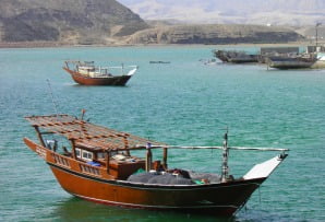 Oman itineraries - boats in Muscat harbour