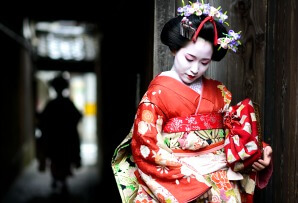 Japan family itineraries - trainee geisha