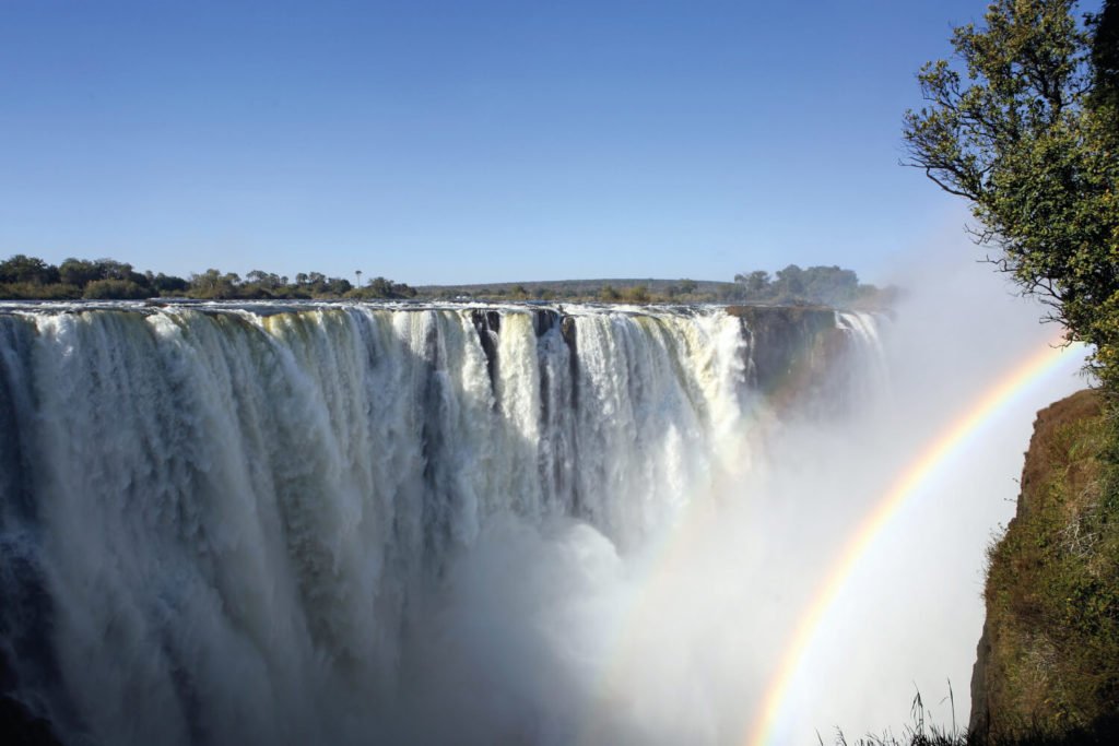Zimbabwe family holidays - rainbow over the Victoria Falls