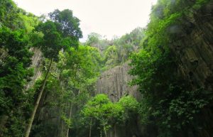 Kelly's Cambodia photo blog - Caves at Kompong Trach
