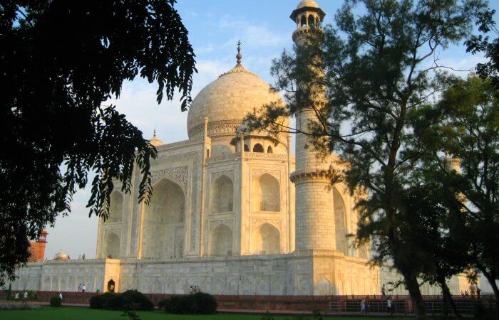 The Taj Mahal, a must-see on a trip to India with the kids