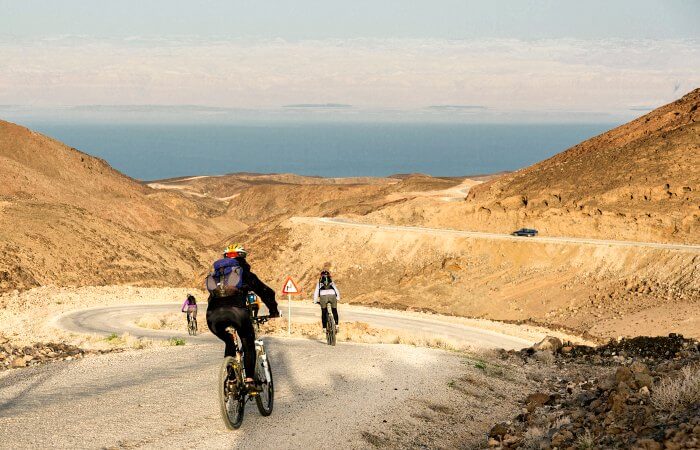 Cycling in Jordan with kids