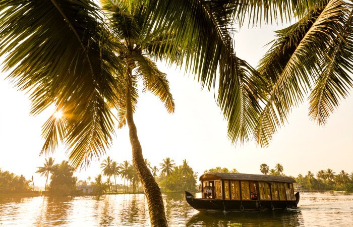 Rice boat in Kerala - kids holidays abroad - fun places to sleep