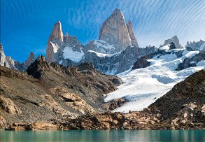 Laguna de Los Tres and Fitz Roy, Patagonia, Argentina