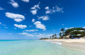 Cuba with kids - perfect beach with palm trees - Playas del Este