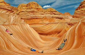 Places to visit in the USA - family exploring the Coyote Buttes, Arizona