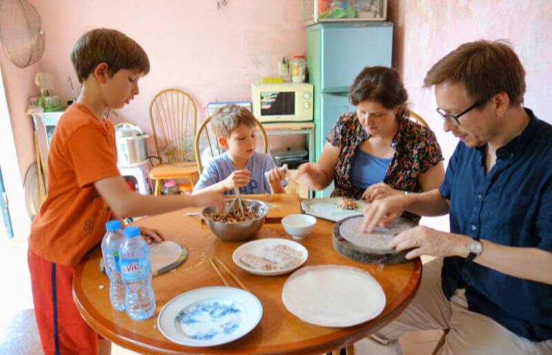 Cooking lessons in Vietnam for all the family