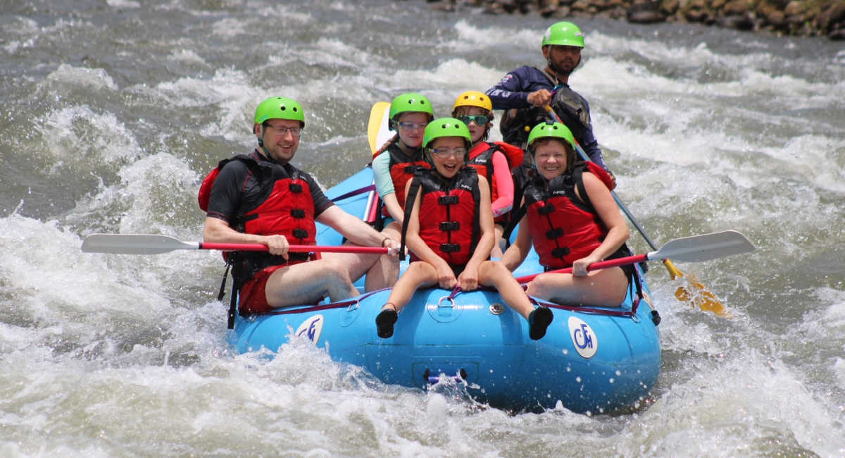 Family white-water rafting in Costa Rica