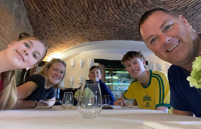 Waiting for dinner in Guatemala - where to stay in Guatemala and good restaurants