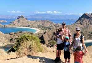 Indonesia itineraries - beach, blue sea and view