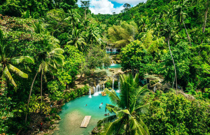 Cambugahay Falls, Siquijor, visit on Philippines family holidays
