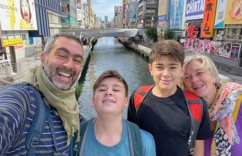 Family on holiday in Japan - Easter breaks