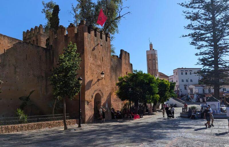 Outa el-Hammam plaza with the red-walled Kasbah